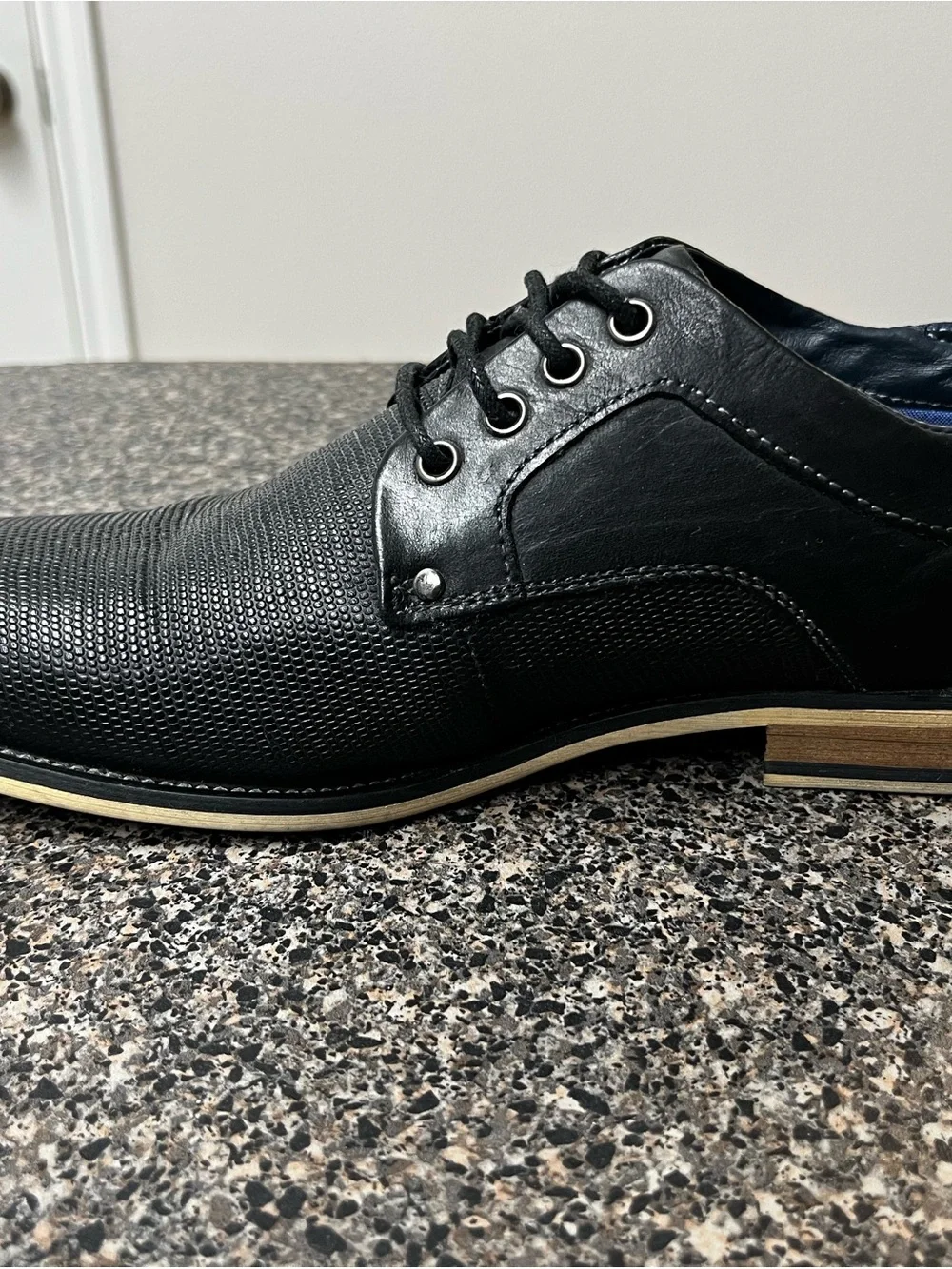 Steve Madden Black Textured Derby Shoes with Contrasting Welt